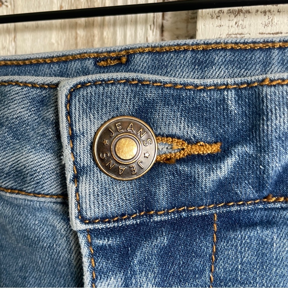 JEANS Distressed Denim Shorts Women’s Large Medium Wash Stretch Blue Boho Grunge - Picture 2 of 10